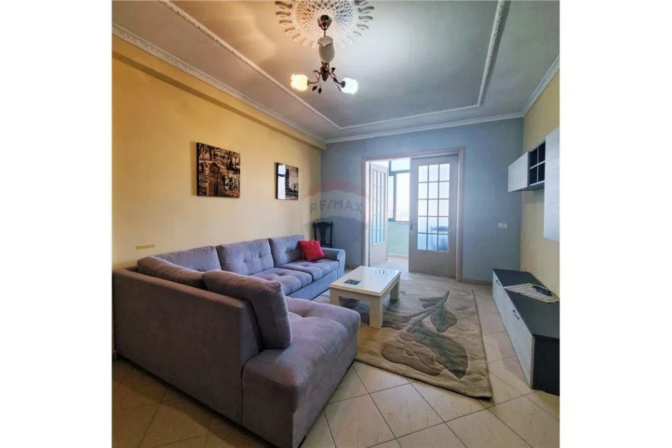 Tirane, jepet me qera apartament 1+1 Kati 4, 70 m² 450 € (kodra e diellit)