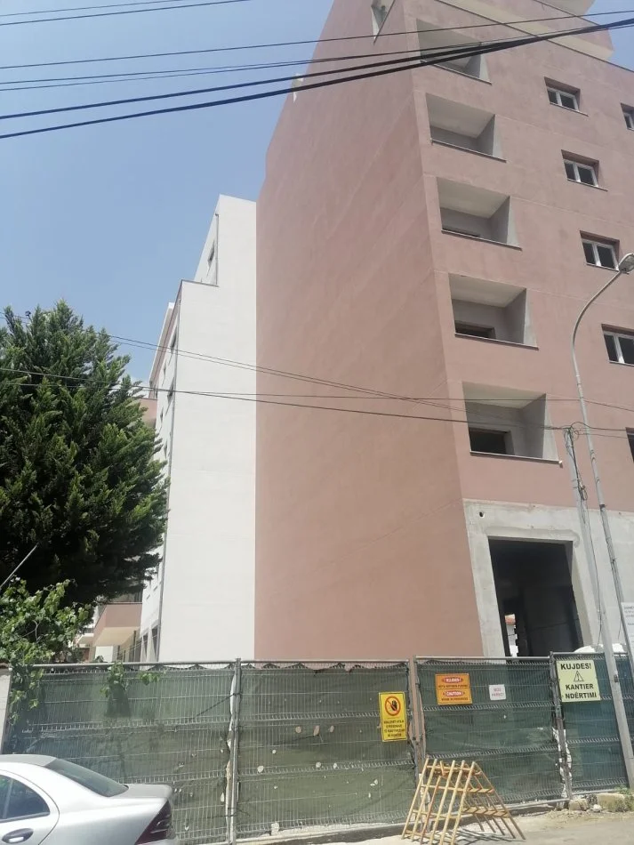 Tirane, shitet apartament 2+1, Kati 7, 
