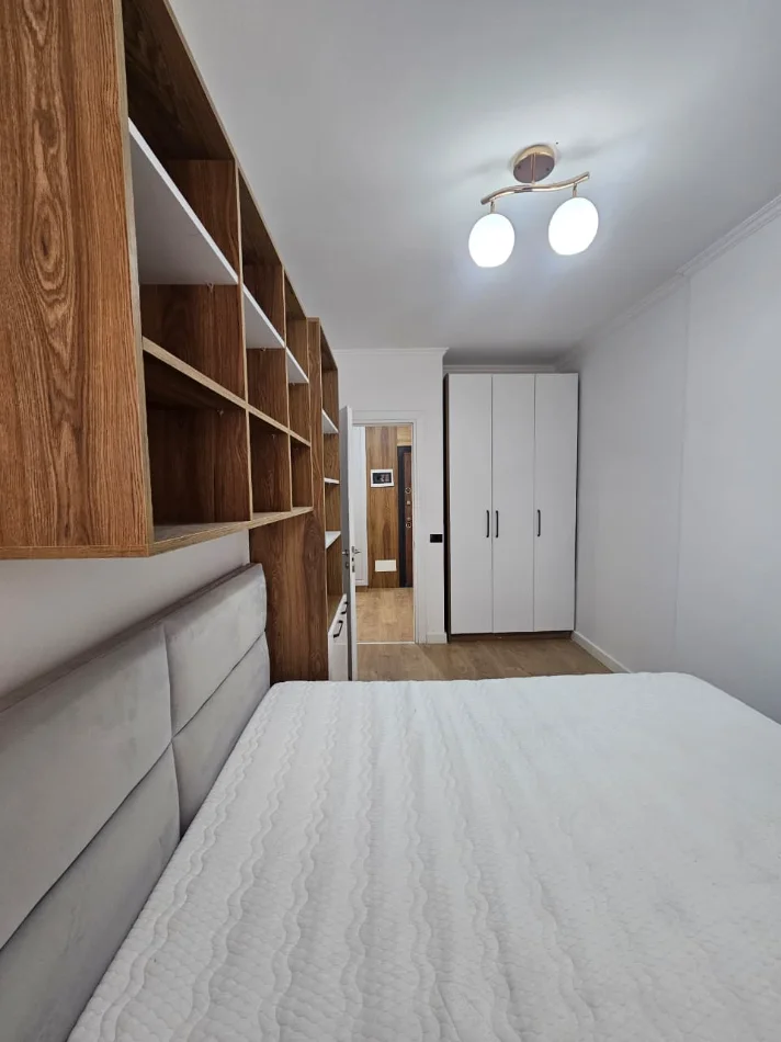 Tirane, shitet apartament 1+1+Ballkon Kati 5, 67 m² 121.000 € 