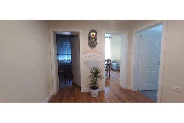 Tirane, jepet me qera apartament 1+1+A Kati 2, 72 m² 450 Euro (Stadiumi Dinamo)