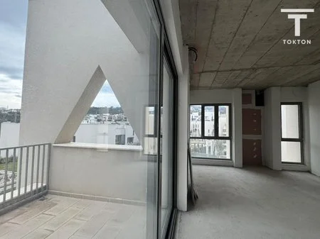 Tirane, shitet apartament 2+1 Kati 2, 126 m² 380.000 €