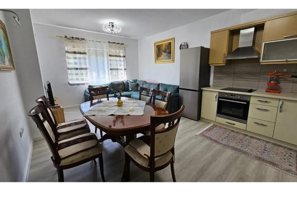 jepet me qera , 95 m² 650 € (Apartament 2+1 per qira prane Kopeshtit Botanik)