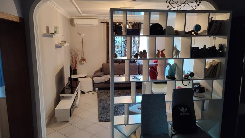 Tirane, shes apartament 2+1+Ballkon Kati 5, 84 m² 107.000 € (Laprake)