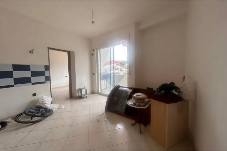Vlore, shitet apartament 1+1 Kati 7, 50 m² 78.000 € (Blv. Ismail Qmali, Xhamia, Vlore)