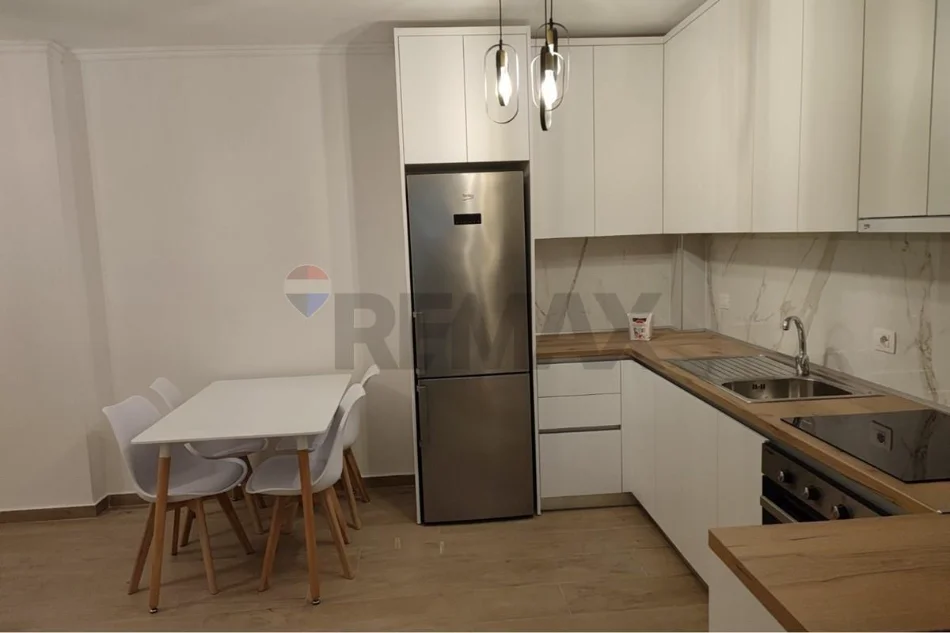 Tirane, shitet apartament 1+1 , 60 m² (Turdiu)