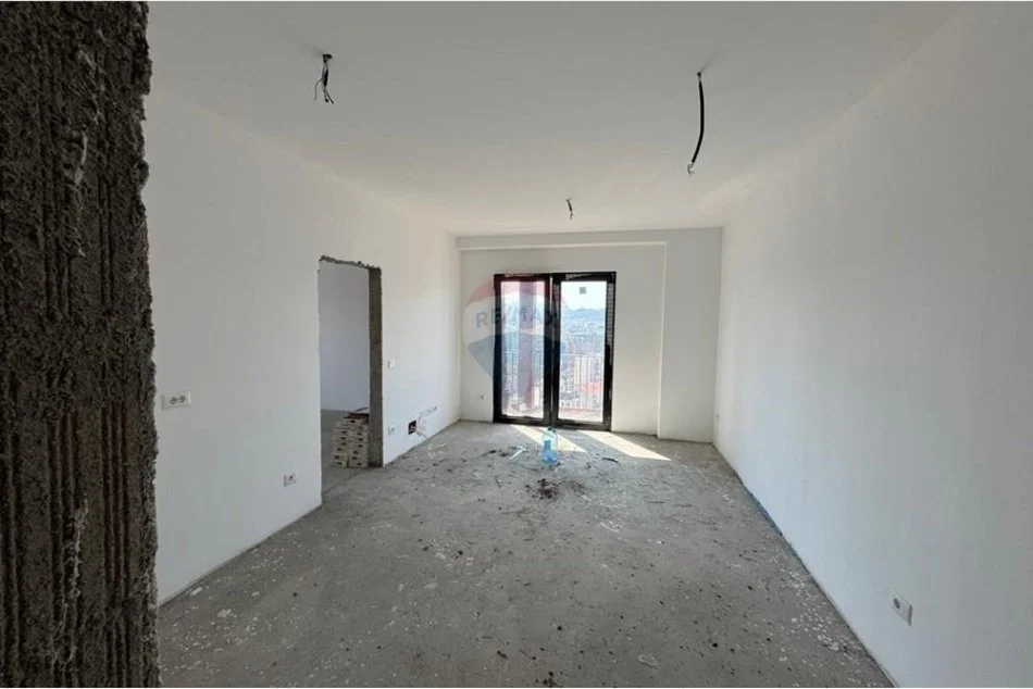 Tirane, jepet me qera zyre , 159 m² 1.500 € (Rruga e Kavajes)