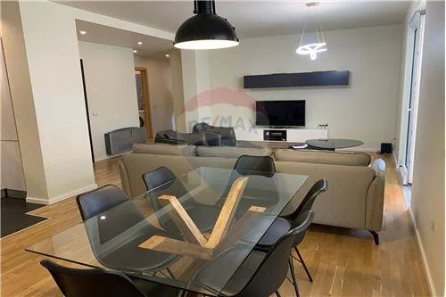 APARTAMENT 3+1+2 NE SHITJE TEK PETRO NINI