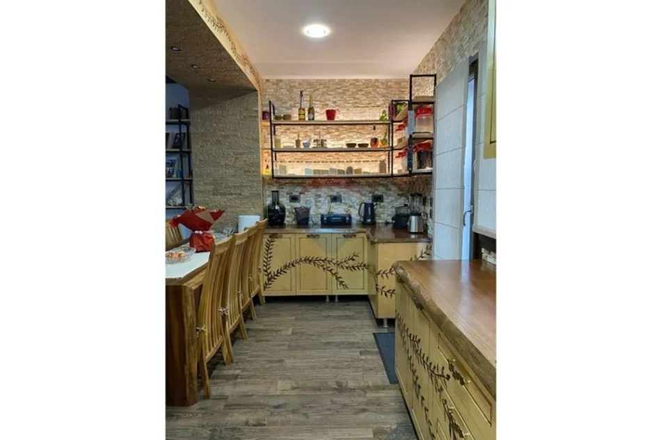 Penthouse me qira ne Yzberisht