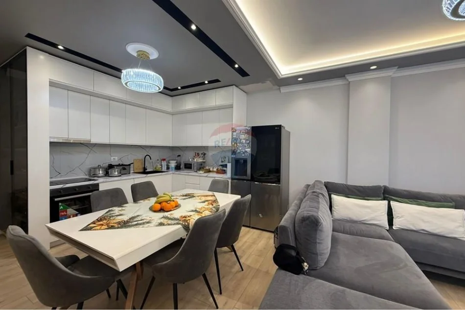 Tirane, shitet apartament 3+1+Ballkon , 140 m² 340.000 € (Kopshti Zoologjik, Tiranë)