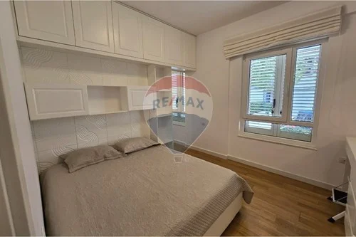 Tirane, jepet me qera apartament 2+1 Kati 2, 105 m² 700 € (Liqeni i Thate)
