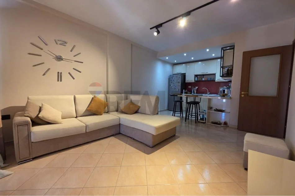 Tirane, shitet apartament 1+1 Kati 7, 71 m² 118.000 € (teodor keko)