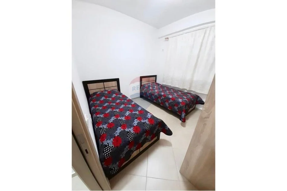 Tirane, jepet me qera apartament 2+1 Kati 6, 97 m² 550 € (Golden Park)