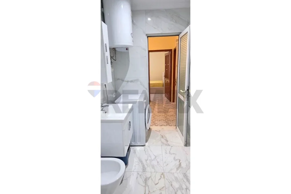 Tirane, jepet me qera apartament , 87 m² 582 € 