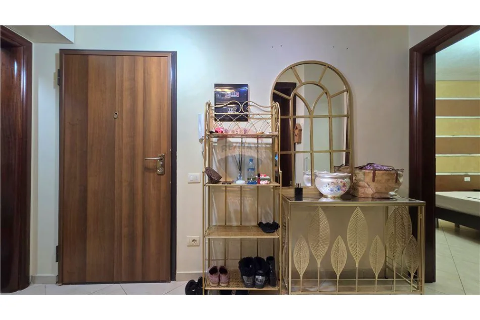 Vlore, shitet apartament 2+1 Kati 9, 104 m² 179.000 € (Rruga e Cipajve, Vlore)