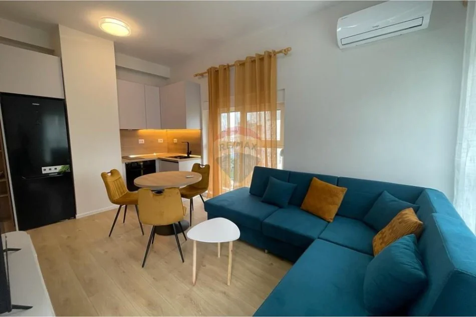 Tirane, jepet me qera apartament 1+1 Kati 6, 59 m² (Mangalem)