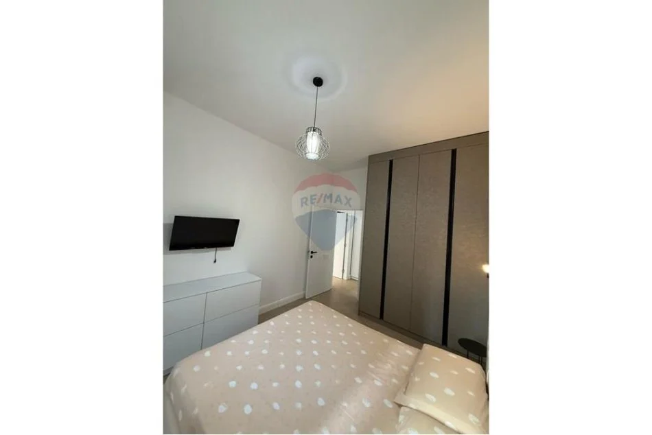 Tirane, jepet me qera apartament 1+1+Ballkon , 66 m² 800 € 