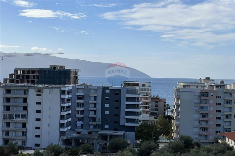 Vlore - Lungomare, shitet apartament 2+1 Kati 8, 123 m² 238.000 € (Rruga Dhimitër Konomi, Vlore)