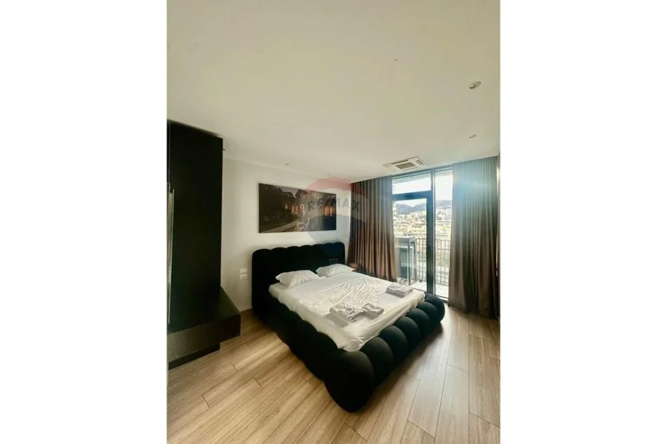 Tirane, shitet apartament , 125 m² 550.000 € 