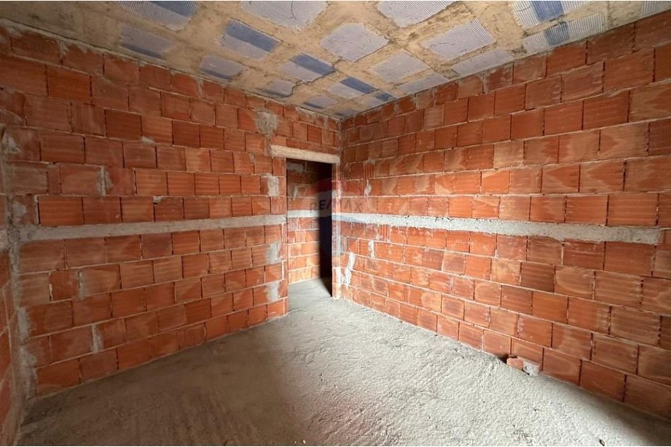 Tirane, shitet apartament 2+1 Kati 2, 121 m² 180.000 € (Ish Fusha e Aviacionit (ID: 530191031-717)