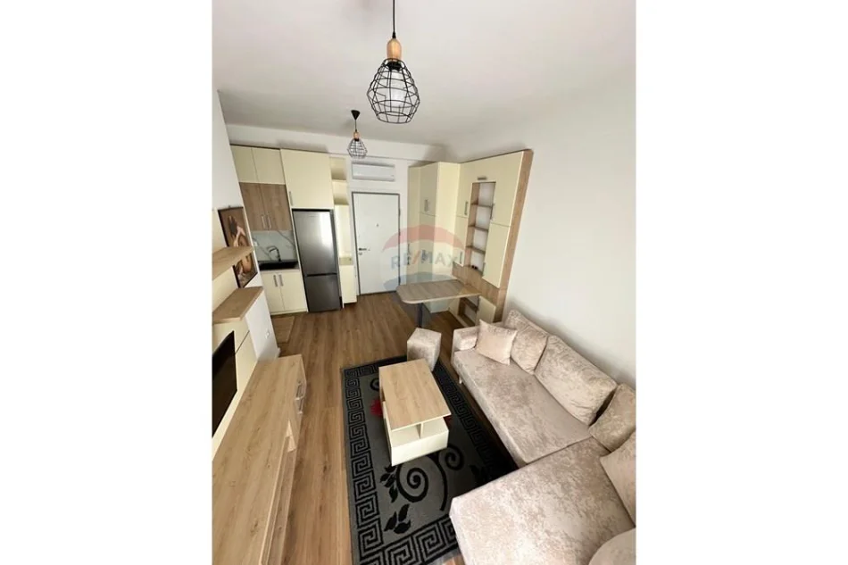 Tirane, jepet me qera apartament 1+1+Ballkon , 65 m² 450 € (Rezidenca Kadiu)