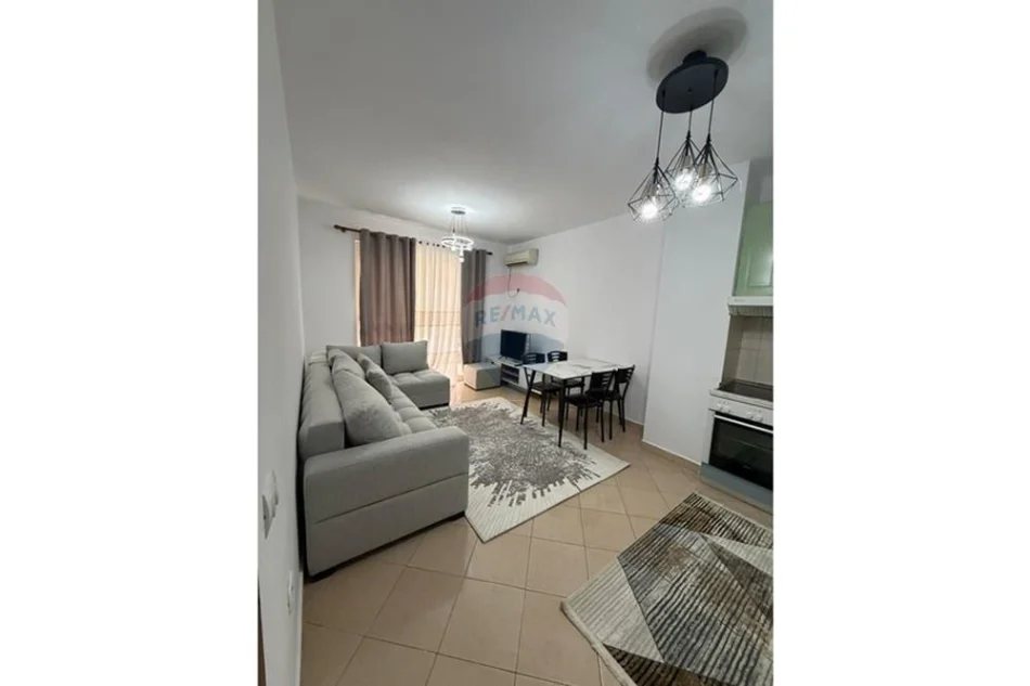 Durres, shitet apartament 1+1+Ballkon Kati 1, 73 m² 115.000 € (Mali I Robit)