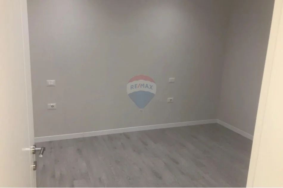 Tirane, jepet me qera apartament 1+1 Kati 3, 80 m² 420 € (Kodra e Priftit)