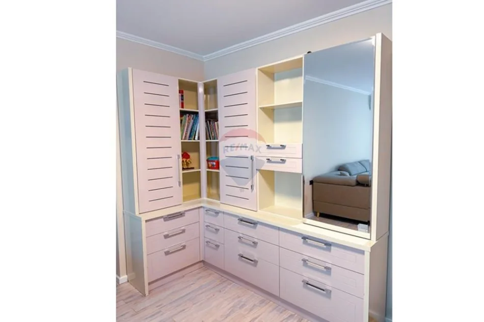 Tirane, jepet me qera apartament , 75 m² 900 € 