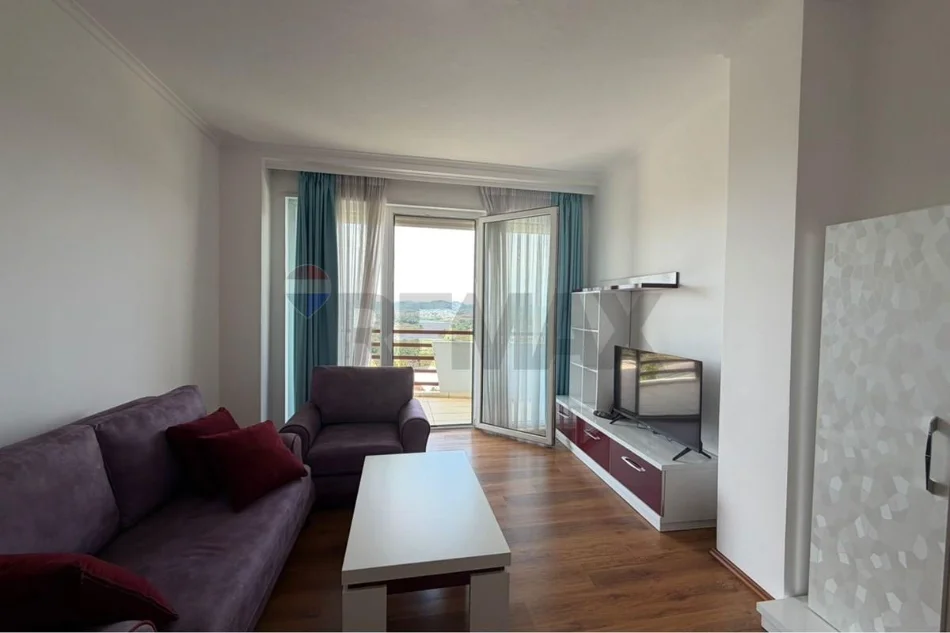 Tirane, shitet apartament 2+1+Ballkon Kati 3, 84 m² (FARKE)