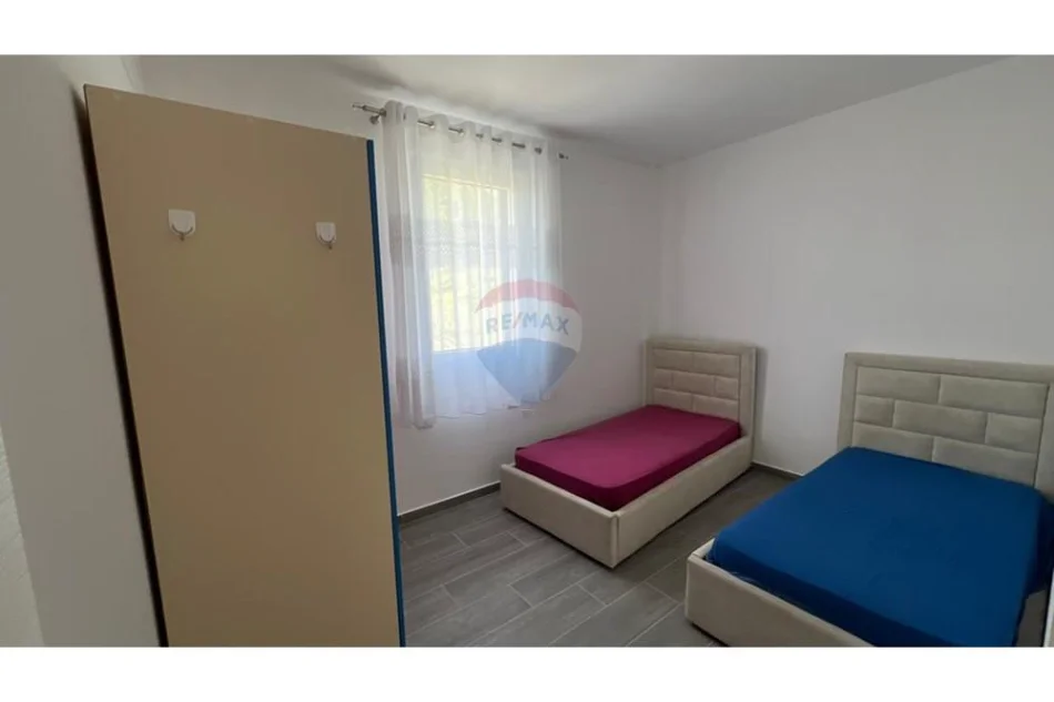 Tirane, jepet me qera apartament , 120 m² 520 € 