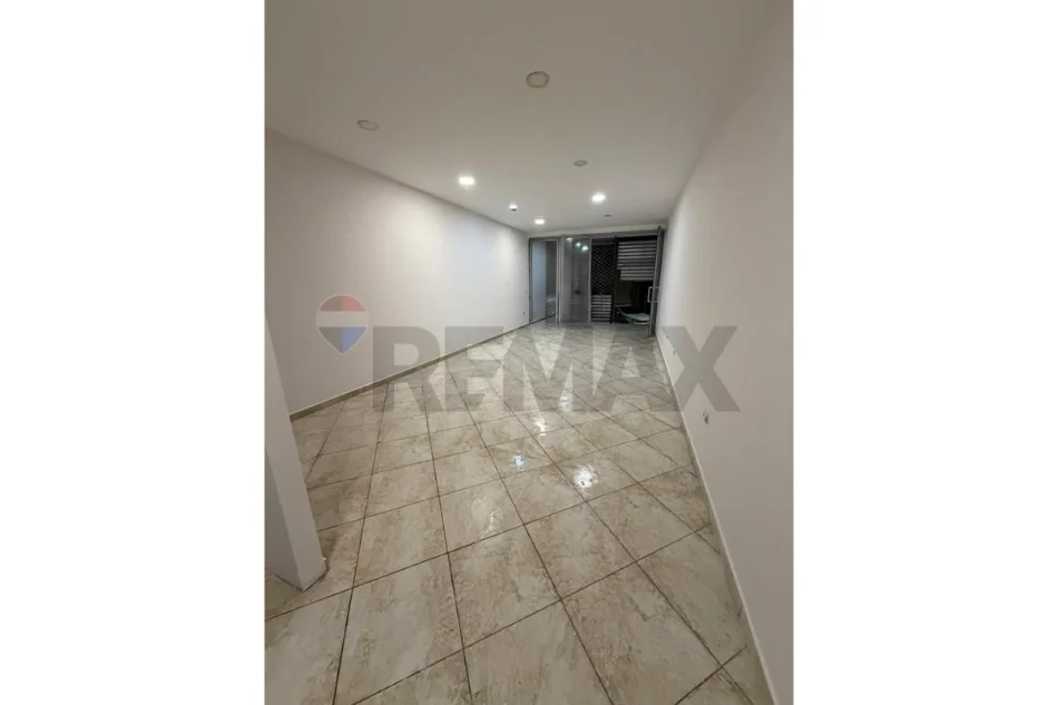 Tirane, jepet me qera , 50 m² 900 € 