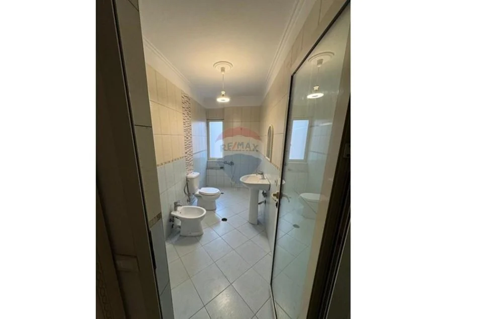 Tirane, shitet apartament 2+1 Kati 1, 101 m² 143.000 € (Rruga Misto Mame, Tiranë(ID: 530361001-956)