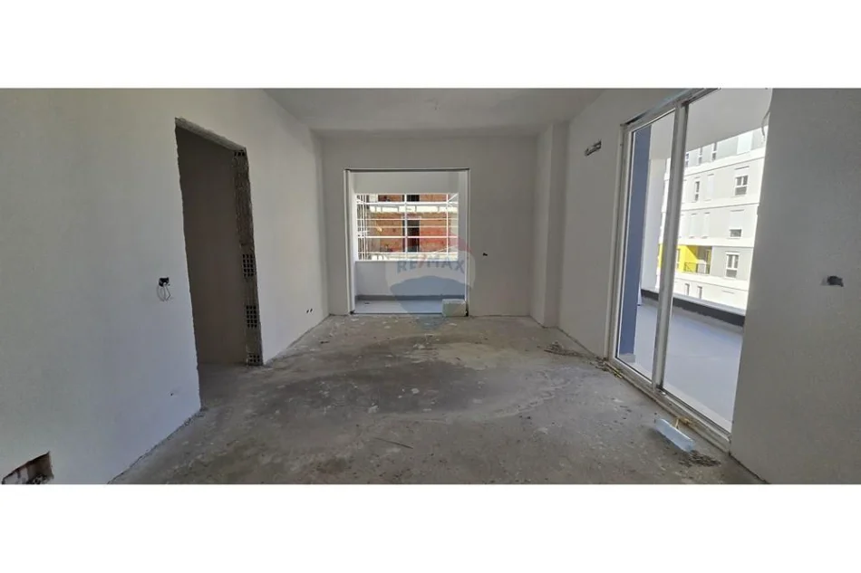 Tirane, shitet apartament , 115 m² (.)