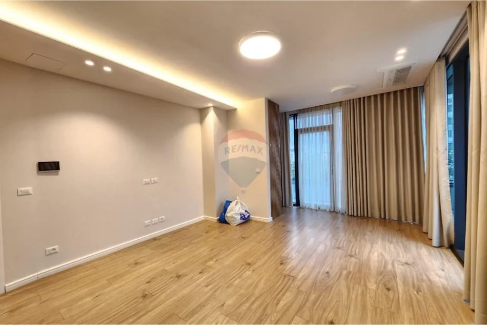 Tirane, jepet me qera apartament , 125 m² 1.600 € 