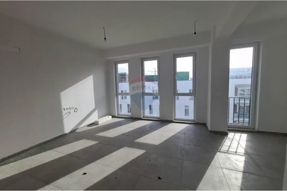 Tirane, jepet me qera 2+1 , 100 m² 450 € (5 maji)