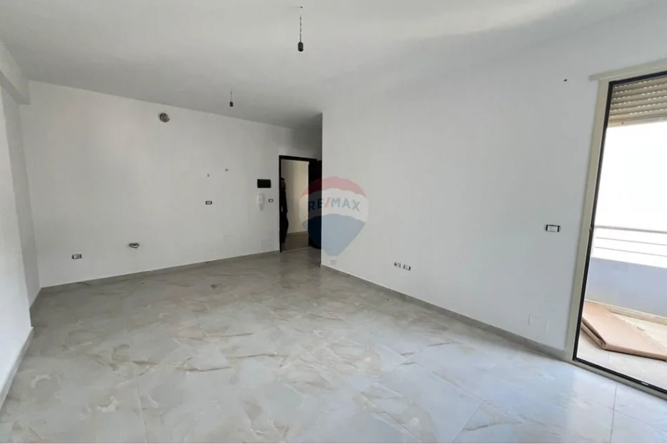 Vlore - Lungomare, shitet garsonier 1+1 , 43 m² 99.000 € (Lungomare, Vlorë)
