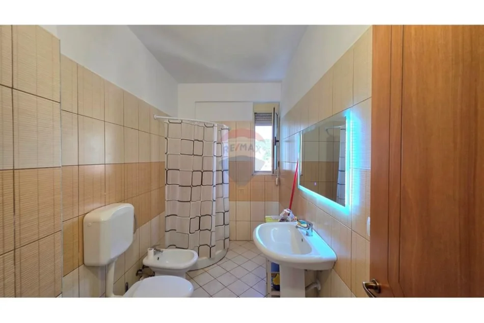 Vlore - Lungomare, shitet apartament 1+1+Ballkon Kati 6, 70 m² 160.000 € (Lungomare,pran Hotel Chic, Vlorë)
