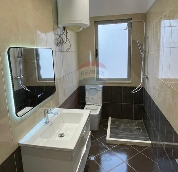 Tirane, shitet apartament 1+1 Kati 3, 60 m² 130.000 € (Bulevardi Kashar, Tiranë ID: 530471003-462)