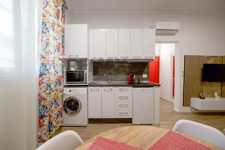 Sheshi Willson, Apartament 1+1 65000 Leke