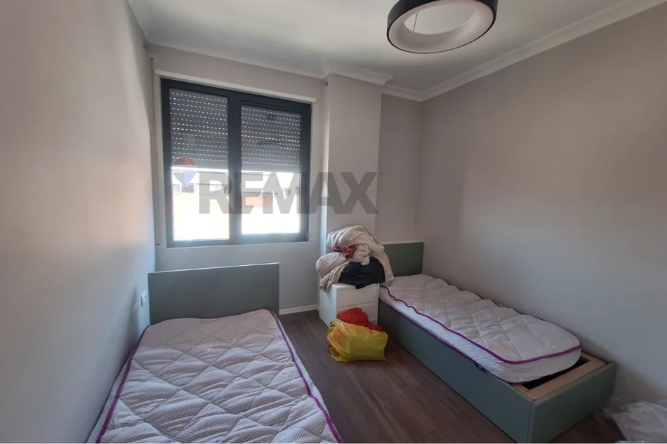 Tirane, jepet me qera apartament 2+1 Kati 6, 89 m² 800 € (Trio Tower)