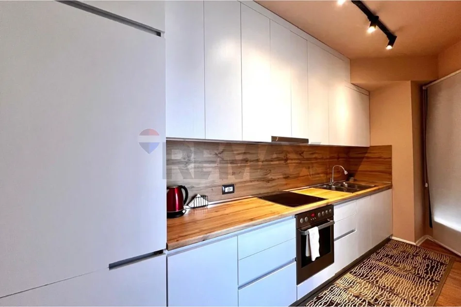 Tirane, jepet me qera apartament , 67 m² 801 € 