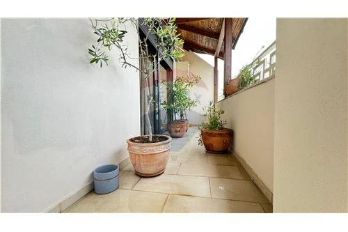 Tirane, shitet apartament 3+1, Kati 21, 157 m² 349,000 € (Qender - Qendër, Albania)