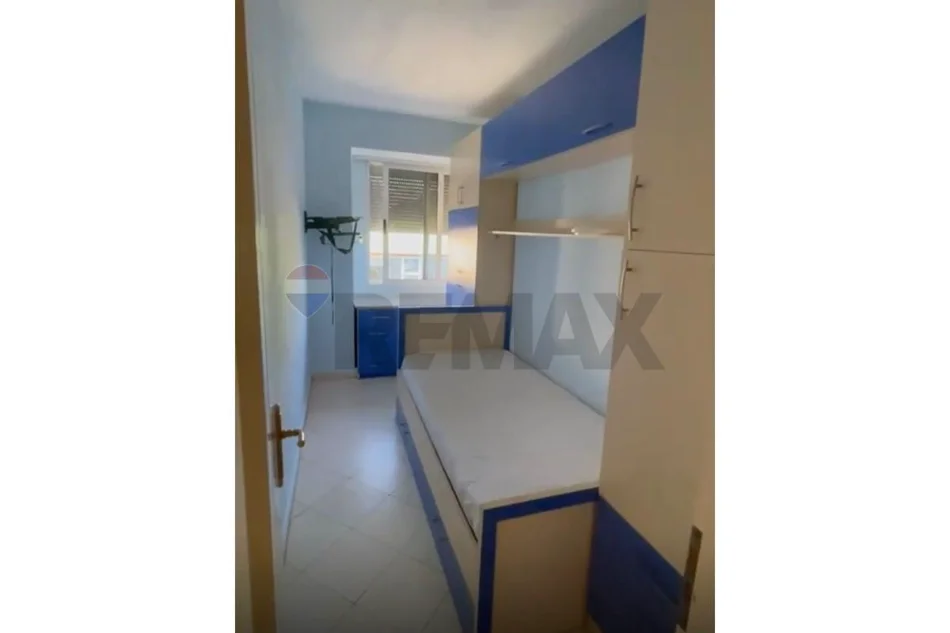 Tirane, jepet me qera apartament , 60 m² 530 € (Rruga Irfan Tomini, Tiranë)