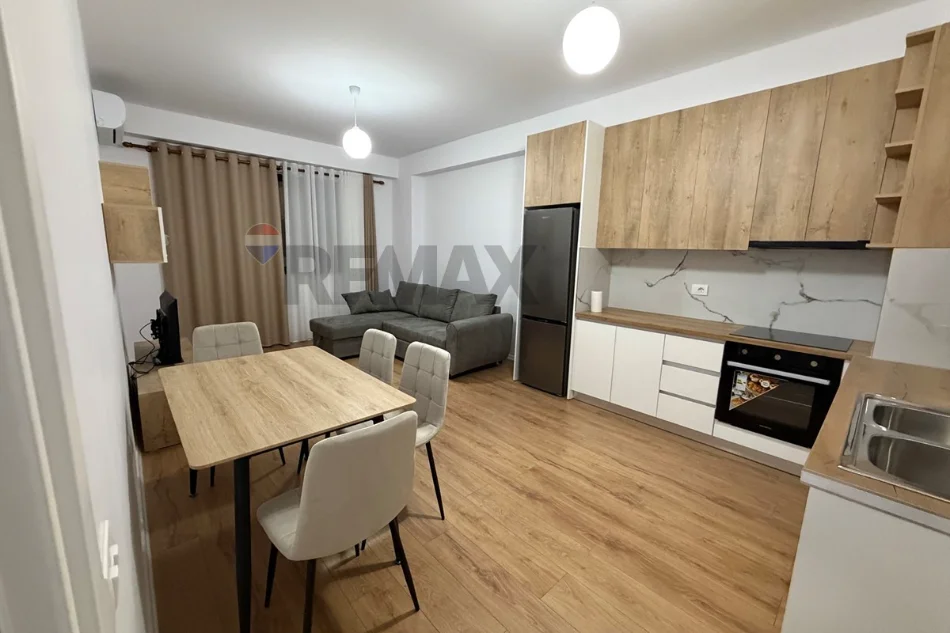 Shqiperi, jepet me qera apartament 1+1 , 4.700 € (Tirane)