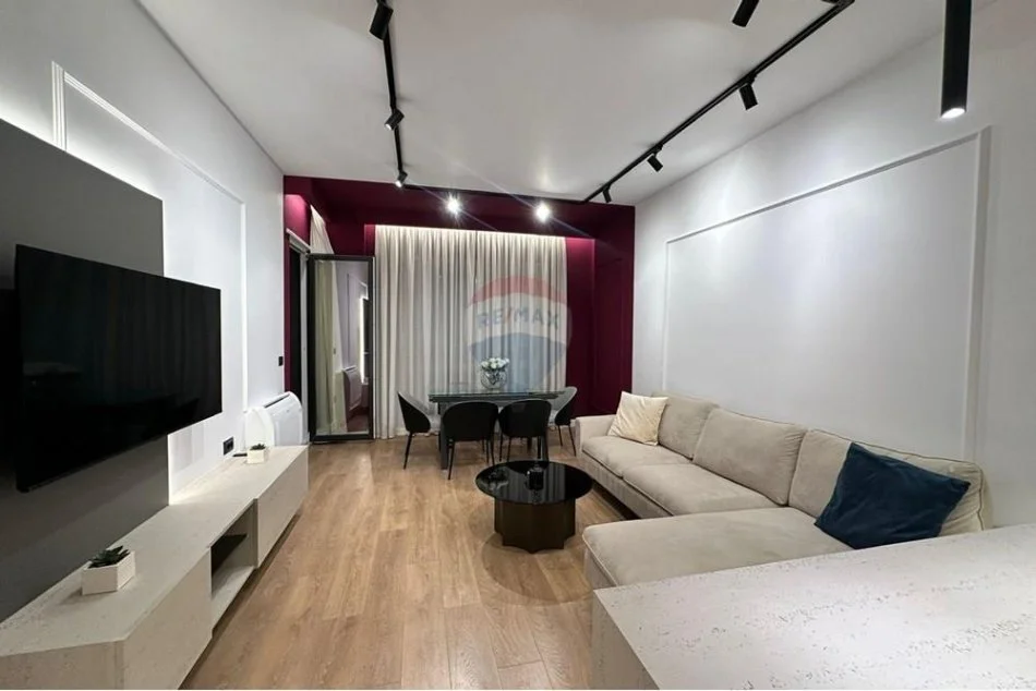 Tirane, jepet me qera apartament 2+1 , 78 m² 1.000 € (Porcelan)