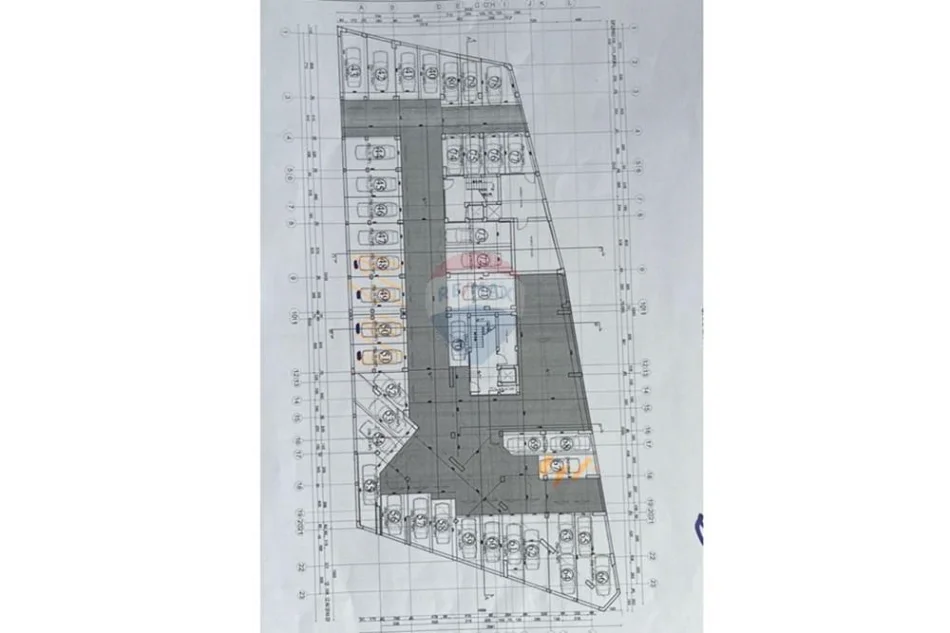 Tirane, shitet garazh | post parkimi , 629 m² 