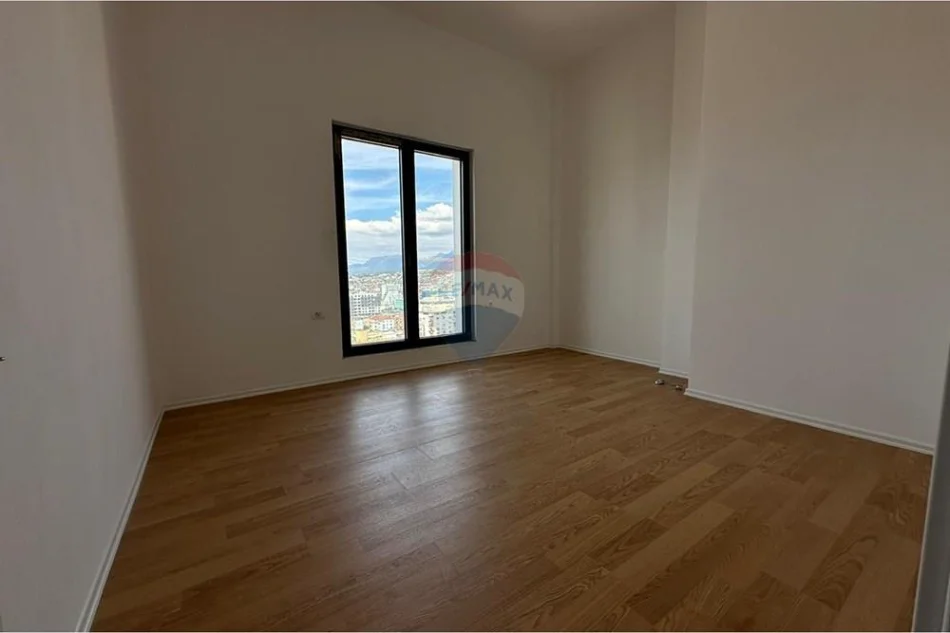 Tirane, shitet apartament , 123 m² 415.700 € 