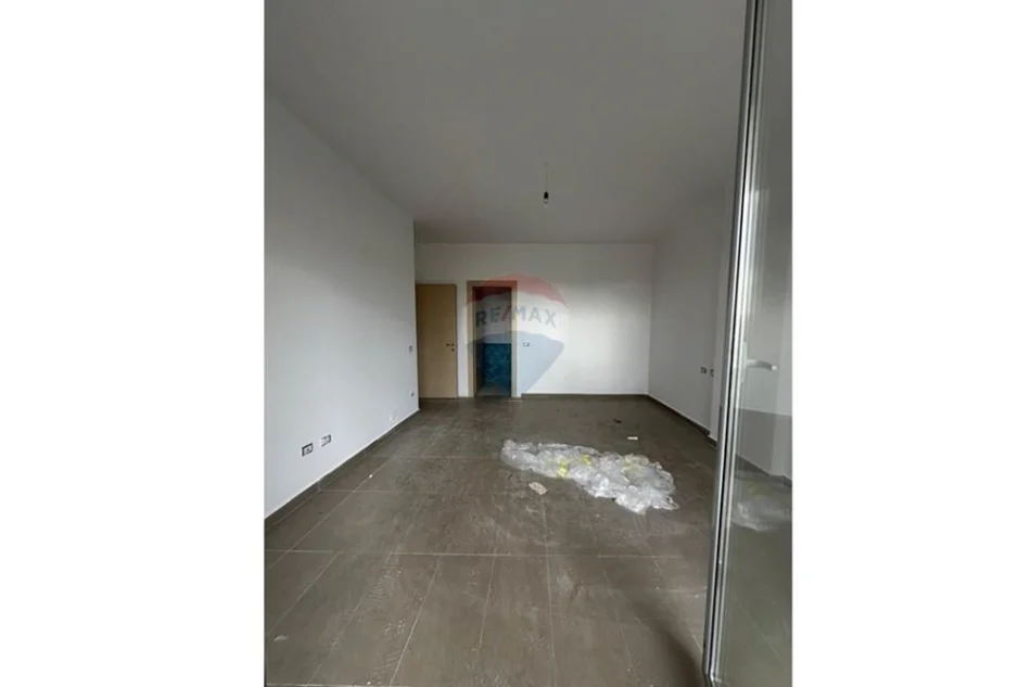 Tirane, shitet apartament , 129 m² 204.000 € 