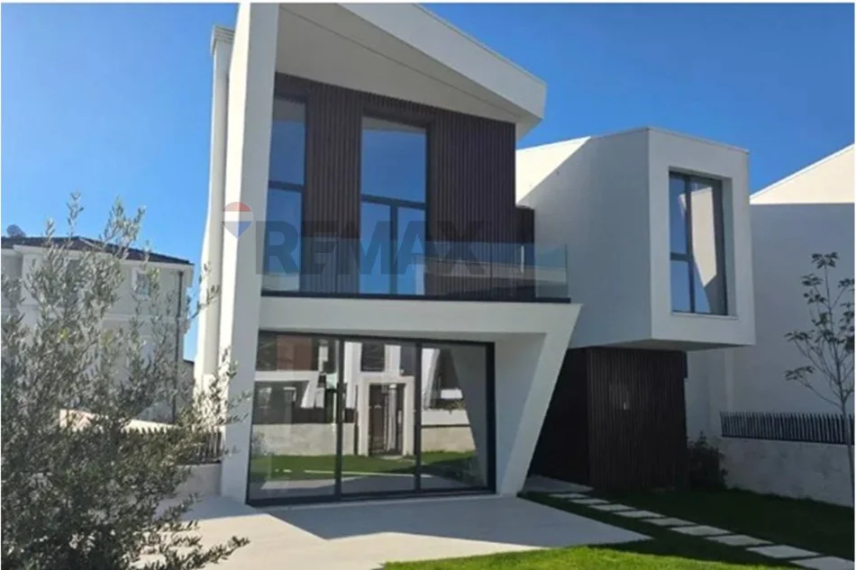 Tirane, shitet apartament , 133 m² 277.000 € 