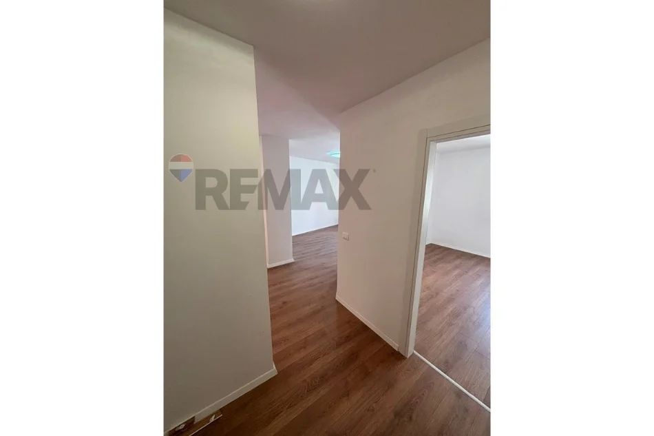 Tirane, shitet apartament 1+1 Kati 5, 69 m² 12.000.000 LEK (Rruga e Dajtit)