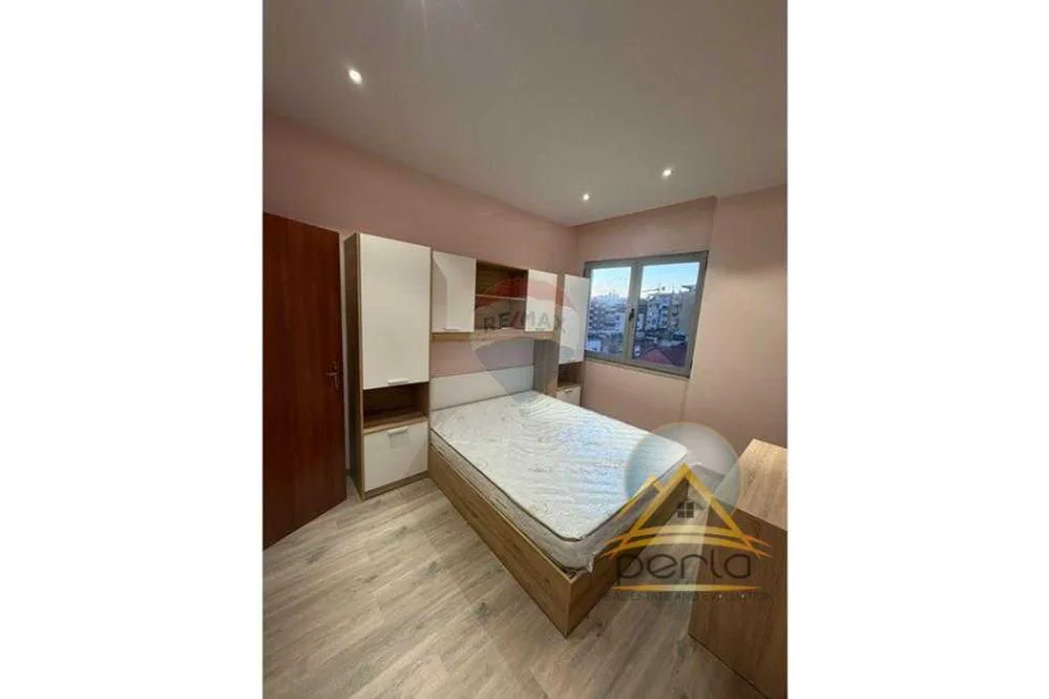 Jepet me qera apartament 3+1+Aneks+Ballkon Kati 6, 155 m² 1.400 €